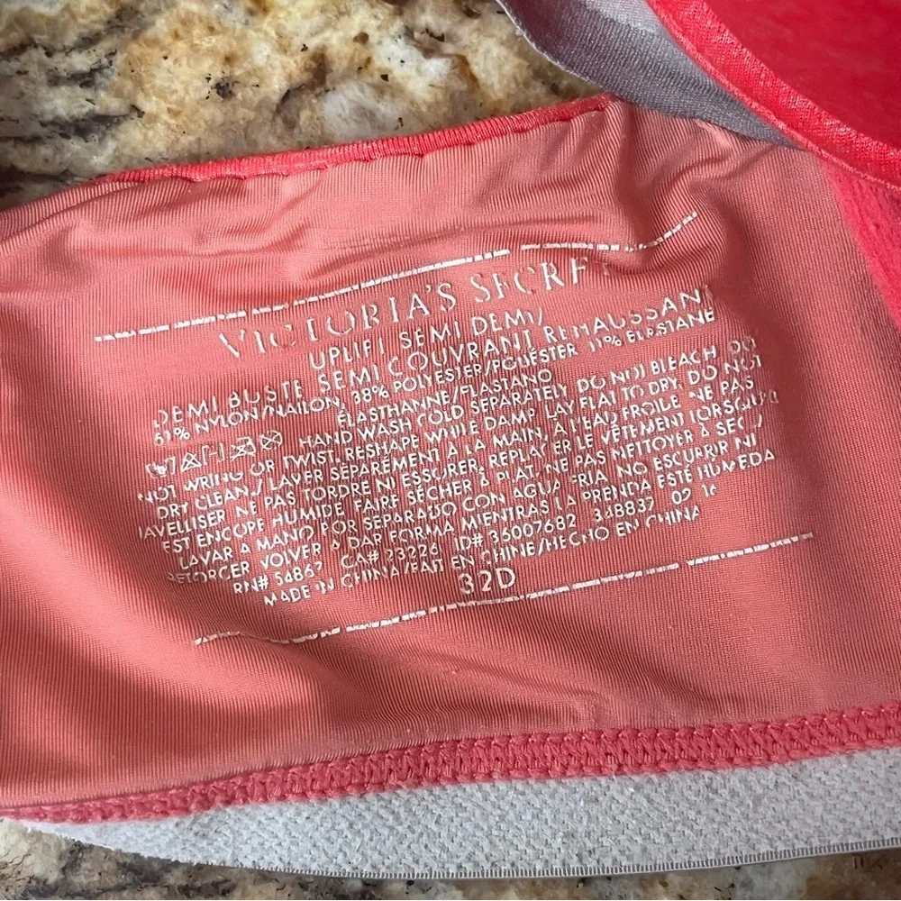 Victoria’s Secret Uplift Semi Demi Bra Orange Coral 32D Underwire Push Up